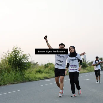 Runner Photo 7651000