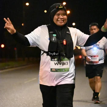 Runner Photo 7651004
