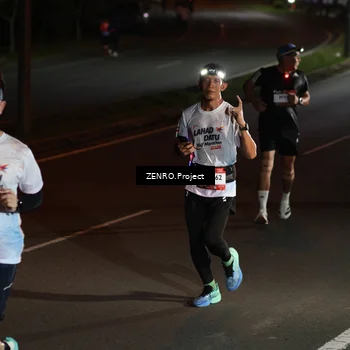Runner Photo 7651006