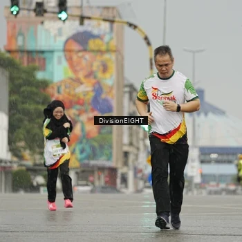 Runner Photo 7651009