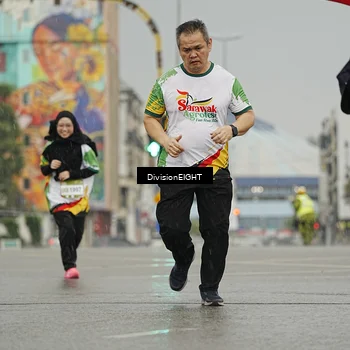 Runner Photo 7651013