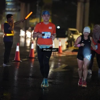 Runner Photo 7651033