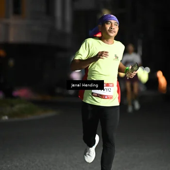 Runner Photo 7651034