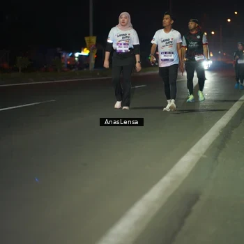 Runner Photo 7651041