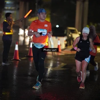 Runner Photo 7651049