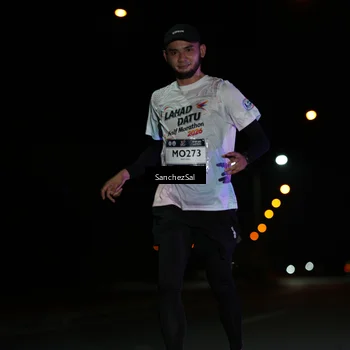Runner Photo 7651051