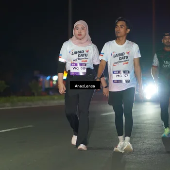 Runner Photo 7651063