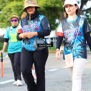 Runner Photo 7651076