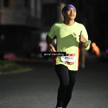 Runner Photo 7651084