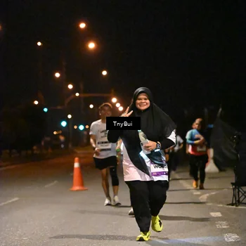 Runner Photo 7651087