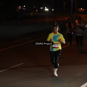 Runner Photo 7651090