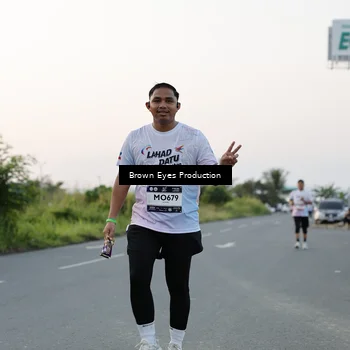 Runner Photo 7651103