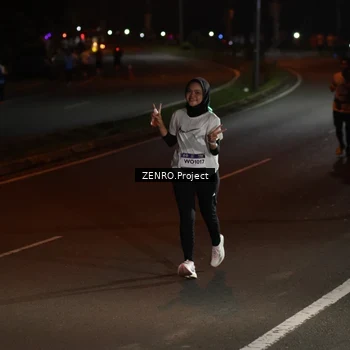 Runner Photo 7651110