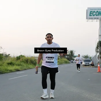 Runner Photo 7651111