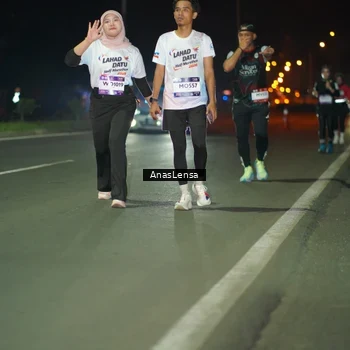 Runner Photo 7651114