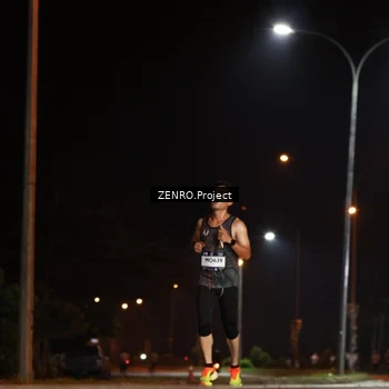 Runner Photo 7651117