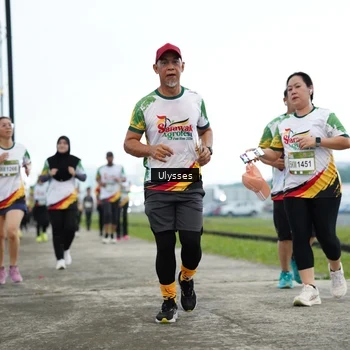 Runner Photo 7651133