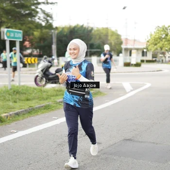 Runner Photo 7651149