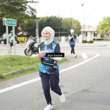 Runner Photo 7651155