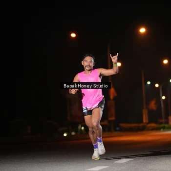 Runner Photo 7651157