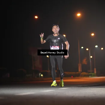 Runner Photo 7651163