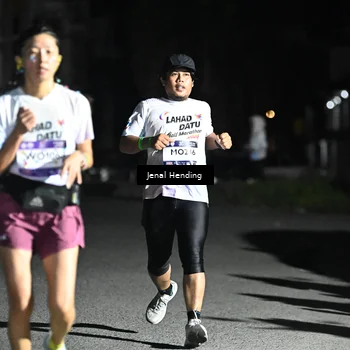 Runner Photo 7651179