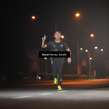 Runner Photo 7651243