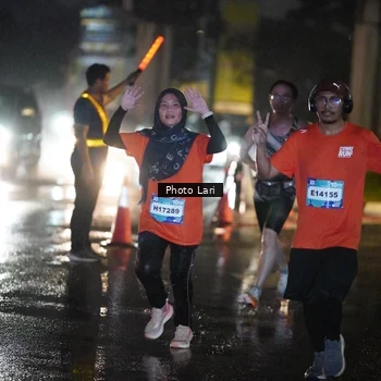 Runner Photo 7651245