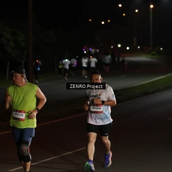 Runner Photo 7651274