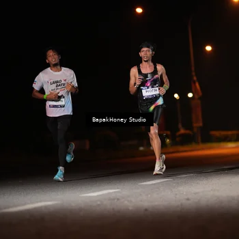 Runner Photo 7651288