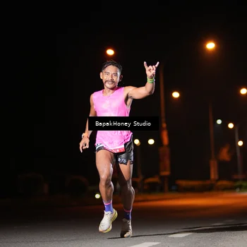 Runner Photo 7651300