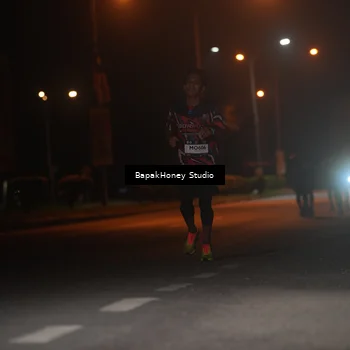 Runner Photo 7651302