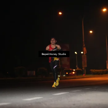 Runner Photo 7651318