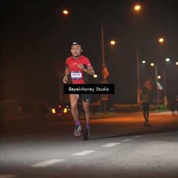 Runner Photo 7651332
