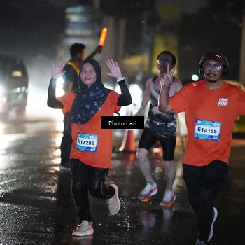 Runner Photo 7651335