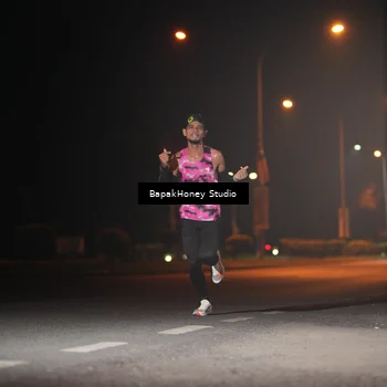 Runner Photo 7651336