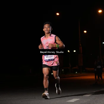 Runner Photo 7651339