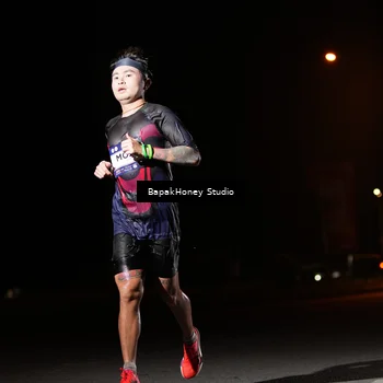Runner Photo 7651344