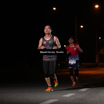 Runner Photo 7651348