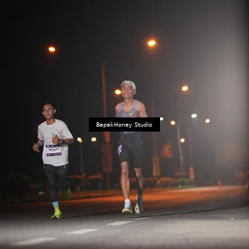 Runner Photo 7651355