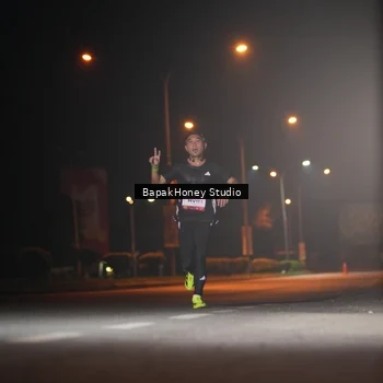 Runner Photo 7651373