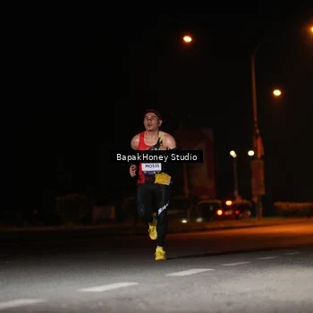Runner Photo 7651376