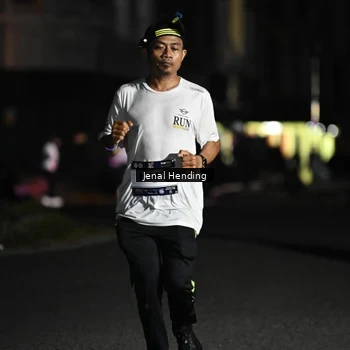 Runner Photo 7651391