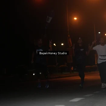 Runner Photo 7651434
