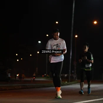 Runner Photo 7651437