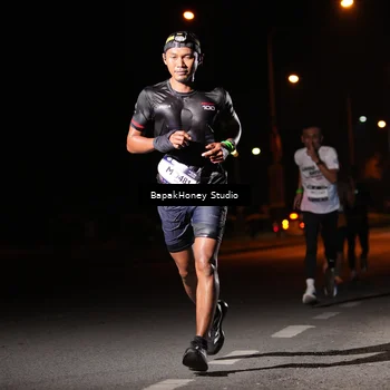 Runner Photo 7651445
