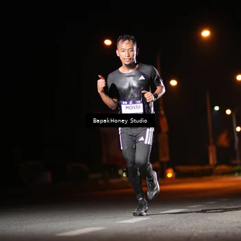 Runner Photo 7651464