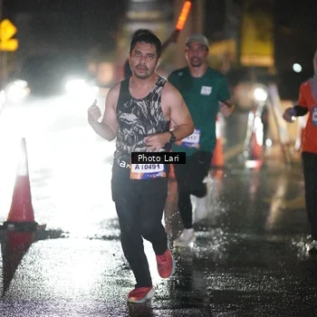 Runner Photo 7651474