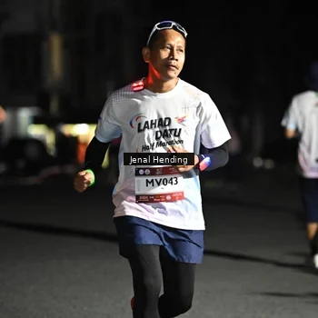 Runner Photo 7651517