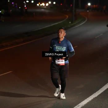 Runner Photo 7651541